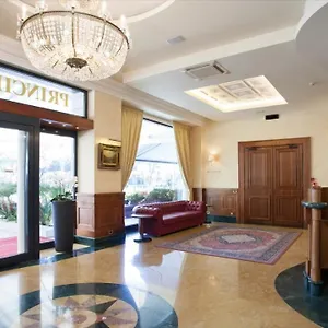 https://principe-palace.hotelslidodijesolo.com